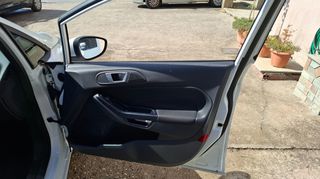 Ford Fiesta 2017-thumb-11
