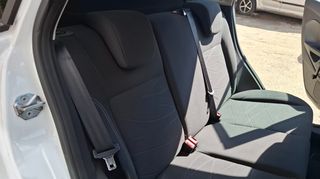 Ford Fiesta 2017-thumb-18
