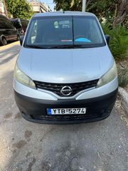 Nissan NV 200 2014