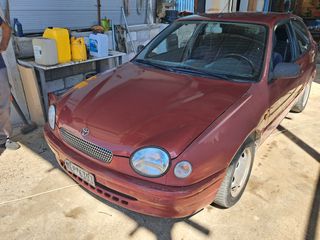 Toyota Corolla 2000-thumb-1