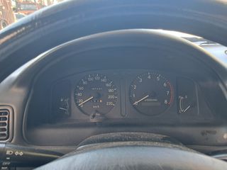 Toyota Corolla 2000-thumb-7