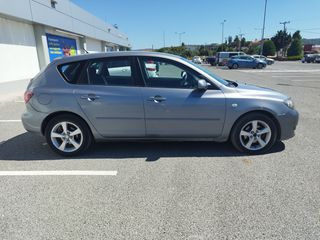 Mazda 3 2005 diesel-thumb-3