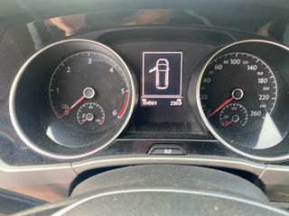 Volkswagen Touran 2016 inspiration-thumb-9