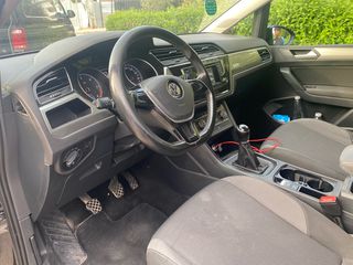 Volkswagen Touran 2016 inspiration-thumb-10