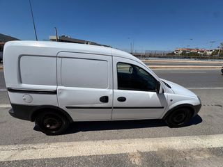Κλούβα Opel 2005 Combo-thumb-2