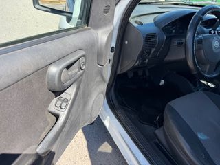 Κλούβα Opel 2005 Combo-thumb-16