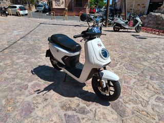 Niu NQi GTS 2024-thumb-1