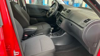 Skoda Fabia 2012 1.2TDI-thumb-10