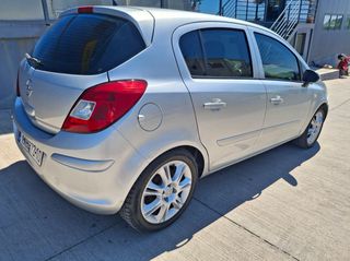 Opel Corsa 2006-thumb-4