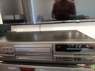 Technics cd player