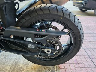 KTM 1290 Super Adventure 2019-thumb-22