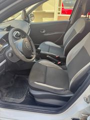 Renault Clio 2011-thumb-11