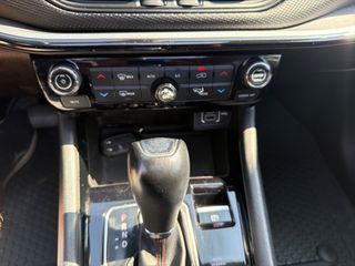 Jeep Compass 2022 PLUG IN 4x4 240ps AYTOMATO ΕΛΛΗΝΙΚΟ TRAILHOOK-thumb-32