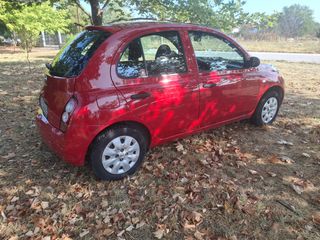 Nissan Micra 2004-thumb-4
