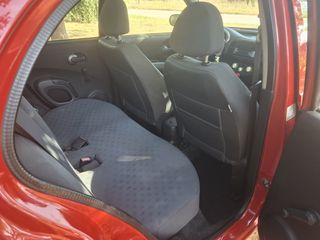 Nissan Micra 2004-thumb-7