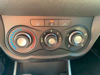 Alfa Romeo Mito 2012 DIESEL-thumb-21