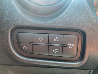 Alfa Romeo Mito 2012 DIESEL-thumb-22
