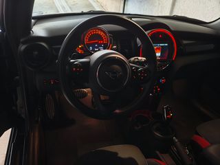Mini Cooper S 2019 John Cooper Works-thumb-11