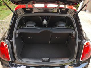 Mini Cooper S 2019 John Cooper Works-thumb-17