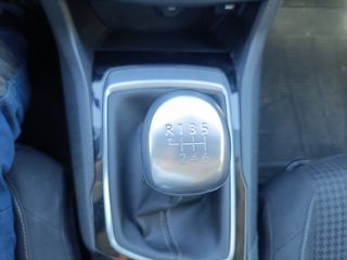 Peugeot 308 2018 SW-thumb-17