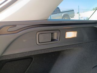 Peugeot 308 2018 SW-thumb-26