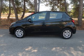 Toyota Yaris 2015-thumb-6