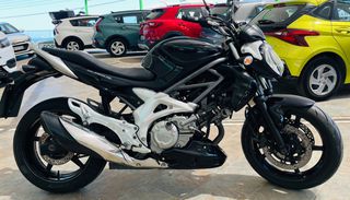 Suzuki Gladius 650 2009 ΜΟΛΙΣ 8000ΧΛΜ ! ΕΥΚΑΙΡΙΑΑ !!