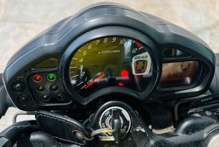 Suzuki Gladius 650 2009 ΜΟΛΙΣ 8000ΧΛΜ ! ΕΥΚΑΙΡΙΑΑ !!-thumb-8