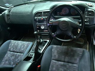 Nissan Skyline 1996 R33-thumb-5