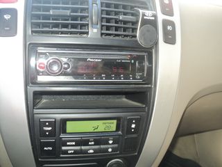 Hyundai Tucson 2008 ΘΕΟΦΙΛΑΤΟΣ ΕΠΙΛΕΓΜΕΝΟ ΟΧΗΜΑ/4Χ4.CLIMA/ΔΕΚΤΕΣ ΑΝΤΑΛΛΑΓΕΣ-thumb-47