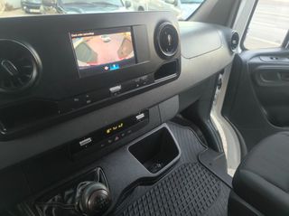 Mercedes-Benz Sprinter 2020-thumb-61