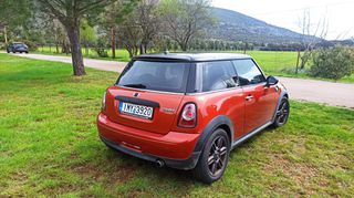 Mini Cooper 2011-thumb-3