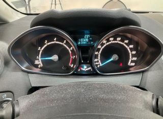 Ford Fiesta 2015 1.25 TREND-thumb-4
