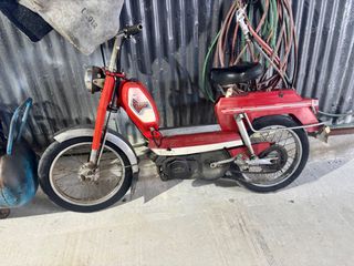 Peugeot 1975 104v-thumb-2