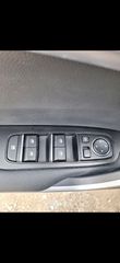 Kia XCeed 2019-thumb-11
