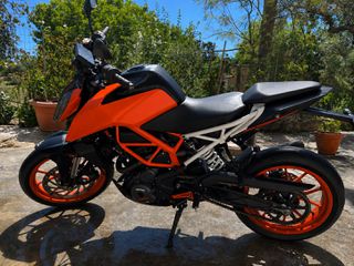 KTM 390 Duke 2018 Gen2-thumb-2