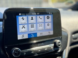 Ford Fiesta 2017 ST LINE-thumb-20