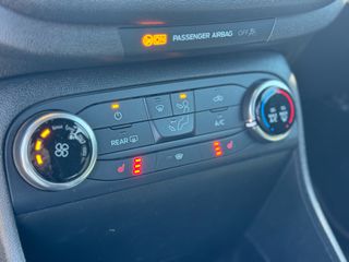 Ford Fiesta 2017 ST LINE-thumb-24
