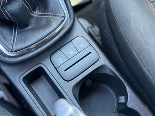 Ford Fiesta 2017 ST LINE-thumb-25