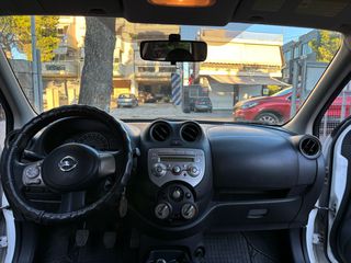 Nissan Micra 2011-thumb-13