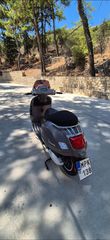 Vespa GTS Super Tech 300 2025-thumb-2