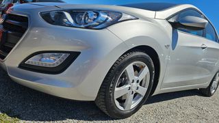 Hyundai i 30 2015-thumb-1