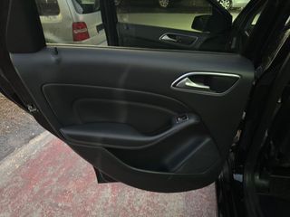 Mercedes-Benz B 180 2019 Automatic diesel 1.5-thumb-38