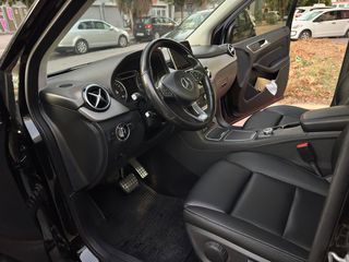 Mercedes-Benz B 180 2019 Automatic diesel 1.5-thumb-16
