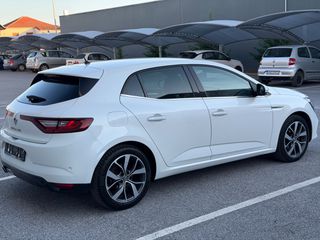 Renault Megane 2016 1.2TCe / 6TAXYTO / FULL EXTRA-thumb-3