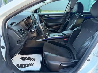 Renault Megane 2016 1.2TCe / 6TAXYTO / FULL EXTRA-thumb-19