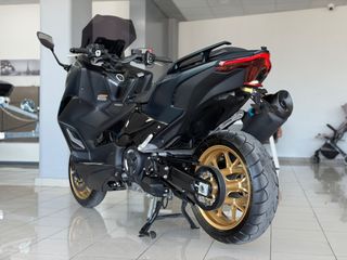 Yamaha T-MAX 560 2024 TECH MAX ! ΑΡΙΣΤΗ ΚΑΤΑΣΤΑΣΗ !-thumb-4