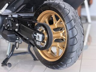 Yamaha T-MAX 560 2024 TECH MAX ! ΑΡΙΣΤΗ ΚΑΤΑΣΤΑΣΗ !-thumb-16
