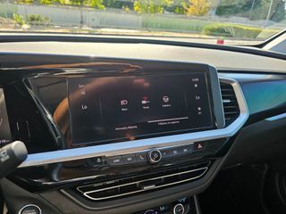 Opel Grandland X 2022 300ps 4WD Hybrid4 Plug-In Ultimate Limited Edition-thumb-41