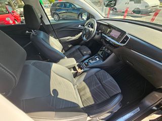 Opel Grandland X 2022 300ps 4WD Hybrid4 Plug-In Ultimate Limited Edition-thumb-27